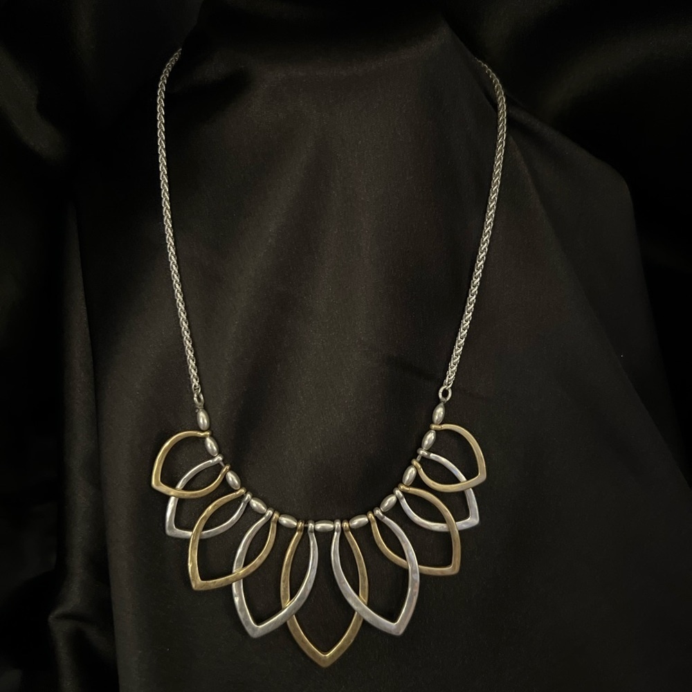 Gently loved Lucky Brand Two-Tone Petal Statement Necklace. - Picture 2 of 4